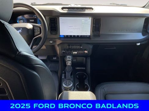 New 2025 Ford Bronco Badlands image 10