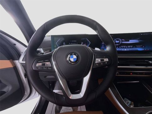 New 2026 BMW X5 xDrive40i w/ Climate Comfort Package AWD/4WD image 11