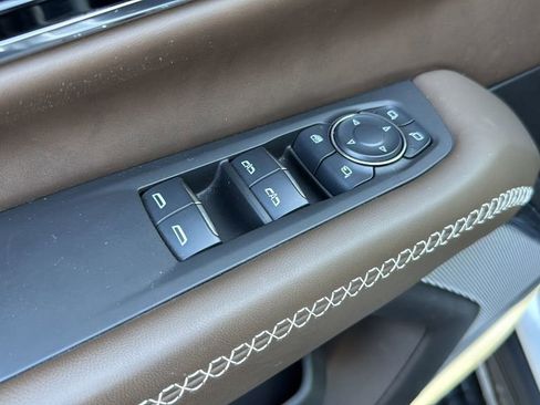 Used 2025 GMC Yukon Denali Ultimate w/ LPO, Floor Liner Package image 29