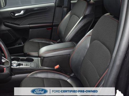 Certified 2025 Ford Escape ST-Line image 7