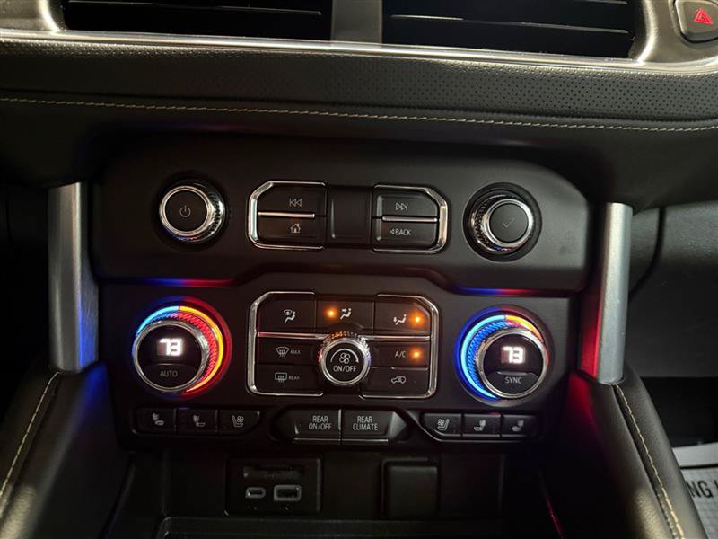 Used 2021 GMC Yukon XL SLT w/ SLT Premium Package AWD/4WD image 26