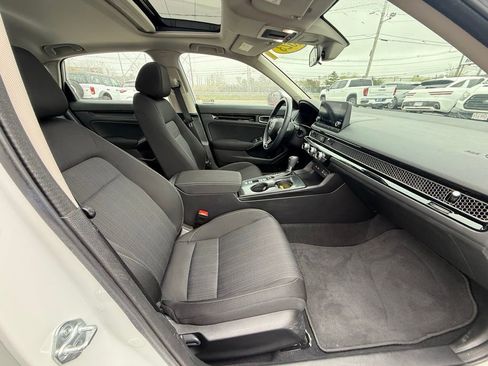 Used 2023 Honda Civic EX image 10
