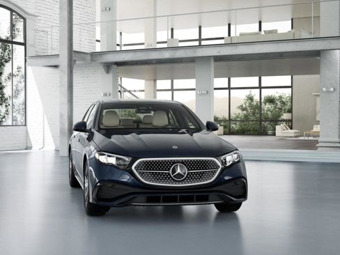 New 2026 Mercedes-Benz E 350 4MATIC Sedan image 8