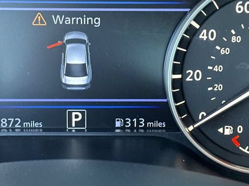 Used 2025 Nissan Altima 2.5 SR FWD image 30