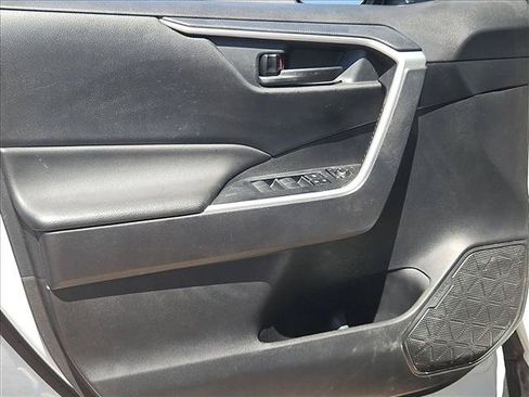 Used 2024 Toyota RAV4 LE AWD/4WD image 10