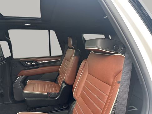 Used 2024 GMC Yukon Denali Ultimate image 19