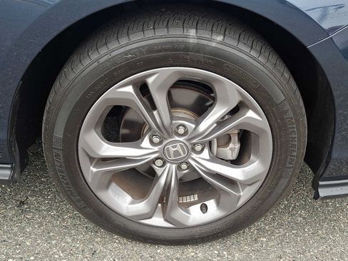 Used 2023 Honda Accord EX image 8