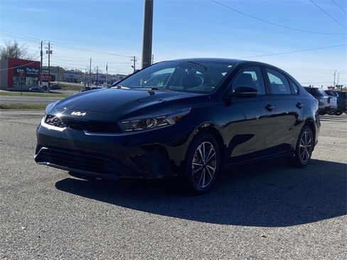 Used 2023 Kia Forte LXS w/ LXS Technology Package image 7