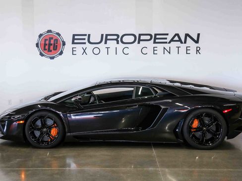 Used 2013 Lamborghini Aventador LP 700-4 AWD/4WD image 8
