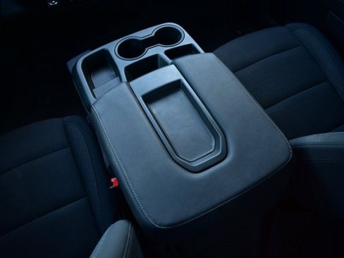 Used 2024 GMC Sierra 1500 Elevation image 33