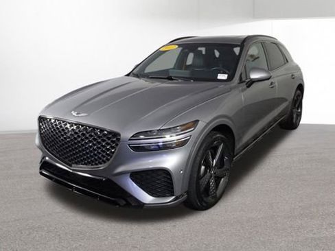 Used 2023 Genesis GV70 2.5T w/ Sport Prestige Package image 5