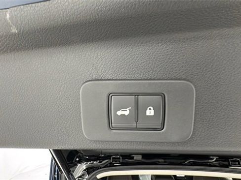 New 2026 Nissan Murano Platinum image 16