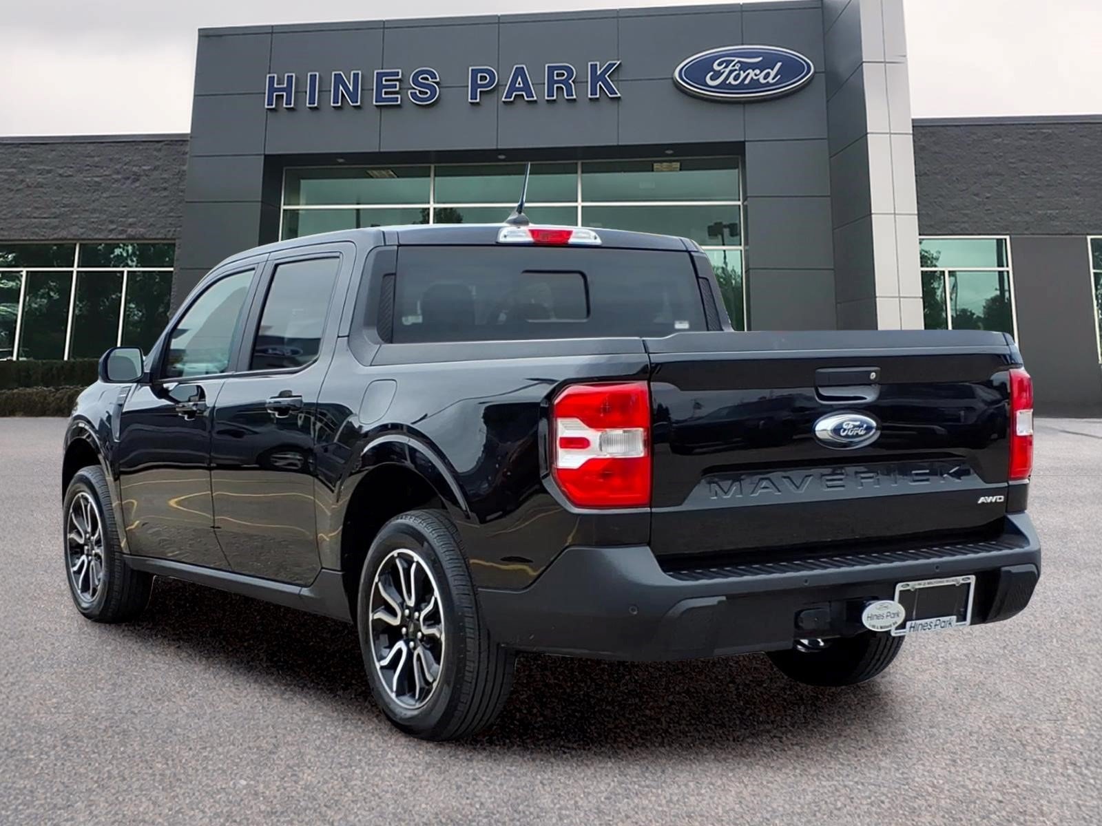 Used 2024 Ford Maverick Lariat w/ 4K Tow Package AWD/4WD image 5