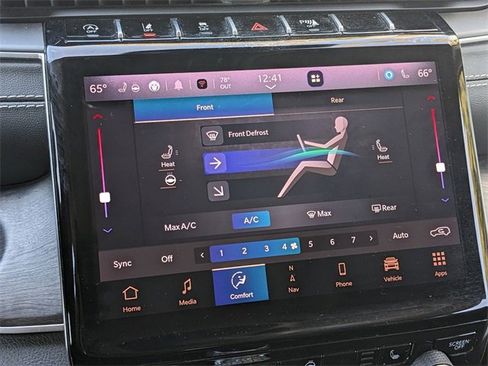 Used 2022 Jeep Grand Cherokee L Limited w/ Black Appearance Package image 25