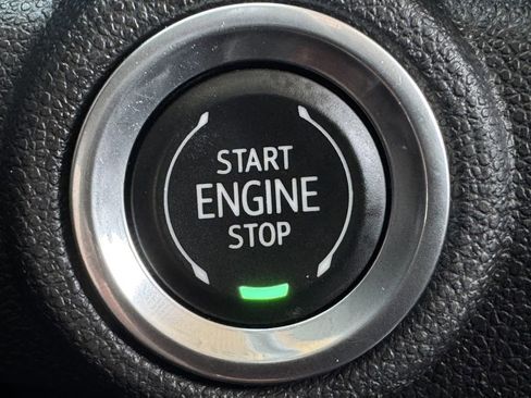 Used 2021 Chevrolet TrailBlazer LT image 21