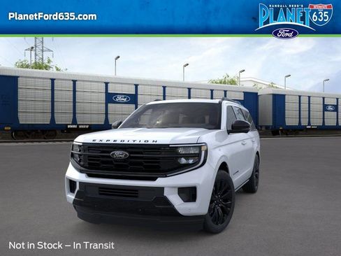 New 2025 Ford Expedition Platinum w/ Stealth Appearance Package image 3