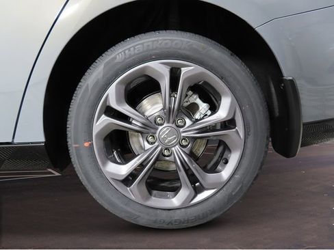 New 2026 Honda Accord EX-L image 9