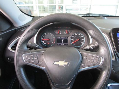 Used 2024 Chevrolet Malibu LT FWD image 27