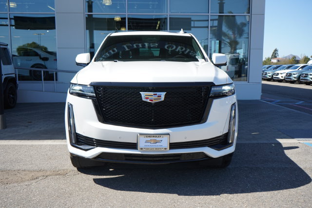 Used 2023 Cadillac Escalade Sport Platinum AWD/4WD image 3