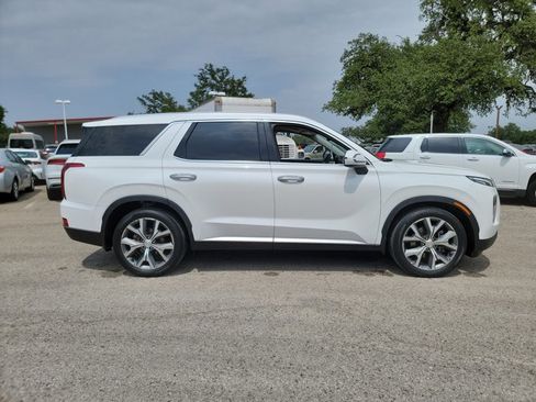 Used 2022 Hyundai Palisade SEL w/ Premium Package AWD/4WD image 4