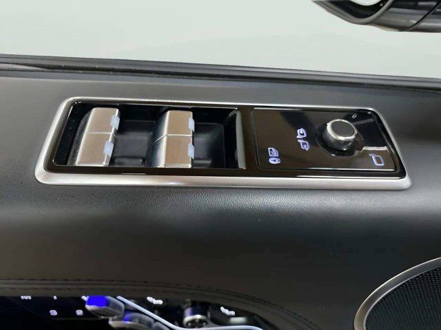 Used 2020 Land Rover Range Rover Autobiography AWD/4WD image 30
