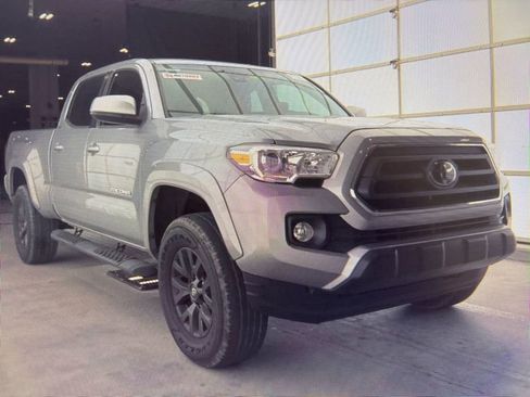 Used 2021 Toyota Tacoma SR5 image 2