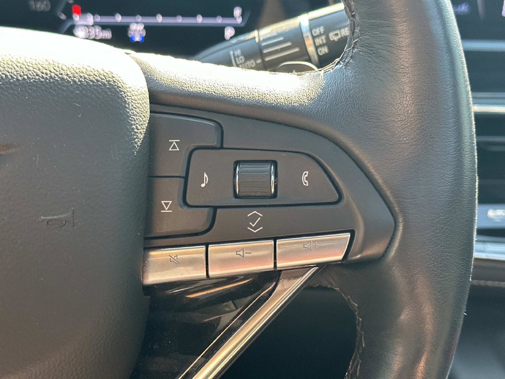 Used 2023 Cadillac Escalade Sport w/ LPO, ONYX Package AWD/4WD image 25