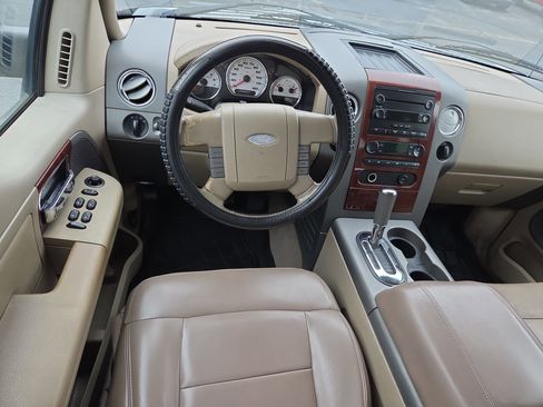 Used 2005 Ford F150 XLT image 14
