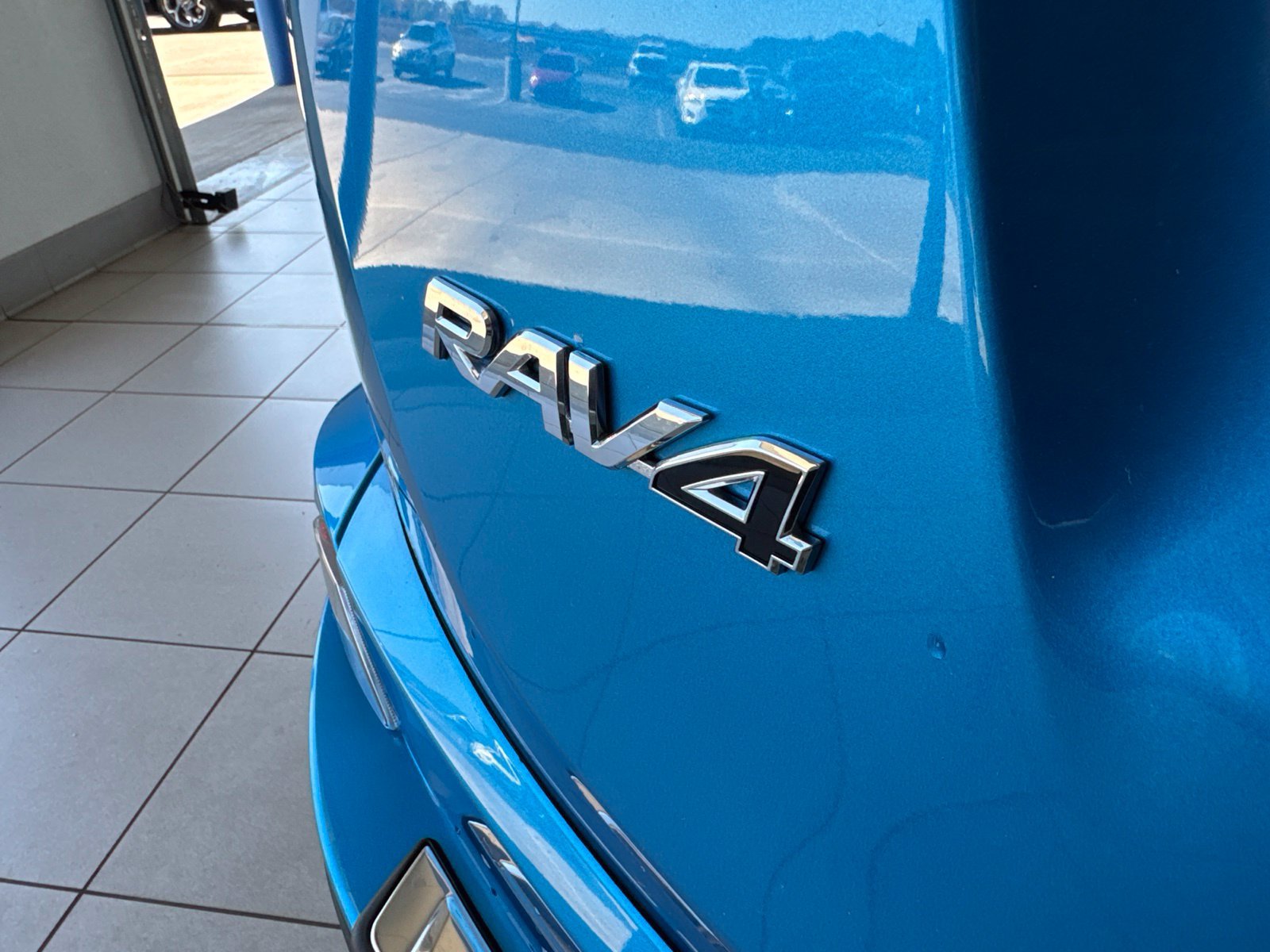 Used 2017 Toyota RAV4 XLE w/ Plus Special Value Package AWD/4WD image 11