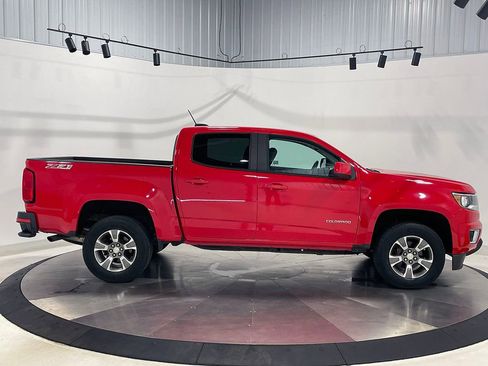 Used 2018 Chevrolet Colorado Z71 AWD/4WD image 10