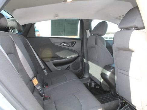 Used 2023 Chevrolet Malibu RS FWD image 14