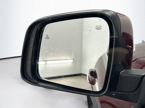 Used 2019 Jeep Grand Cherokee Laredo image 16