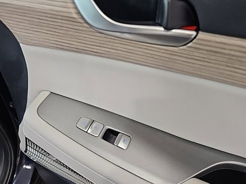 Used 2022 Hyundai Palisade Limited image 12