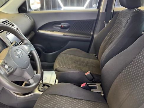 Used 2011 Scion xD Hatchback 4D image 35