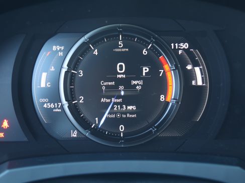 Used 2021 Lexus IS 350 F Sport RWD image 19