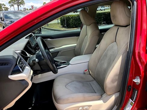 Used 2023 Toyota Camry LE FWD image 8