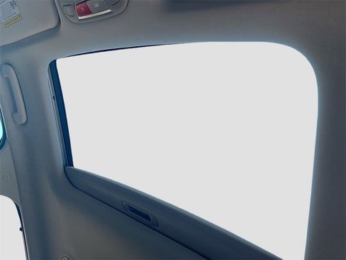 Used 2023 Kia Telluride EX w/ EX Captain's Chair Package image 23