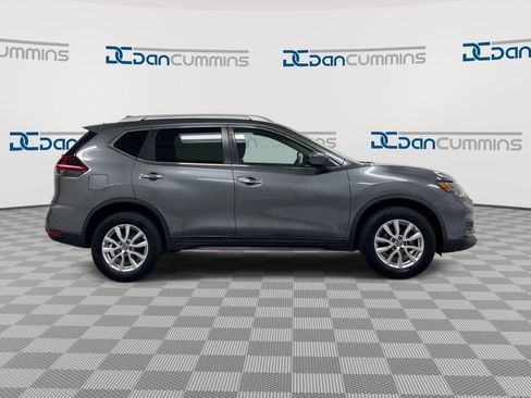 Used 2020 Nissan Rogue SV AWD/4WD image 9