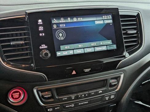 Used 2023 Honda Passport TrailSport image 12