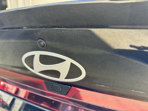 New 2025 Hyundai Elantra Sport image 13