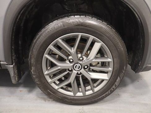 Used 2021 Nissan Rogue S FWD image 26