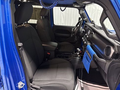 Used 2021 Jeep Wrangler Unlimited Sport image 29