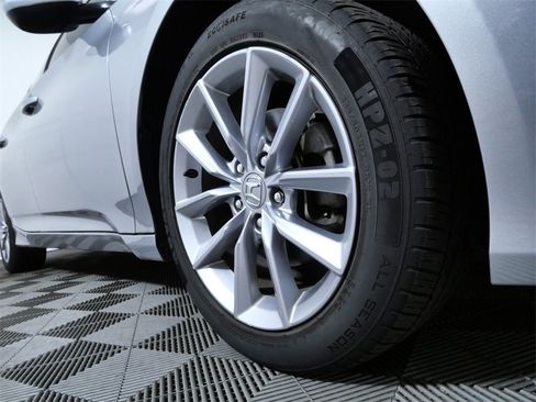 Used 2021 Honda Accord LX image 2