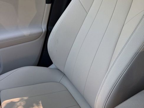 Certified 2026 Mercedes-Benz GLB 250 image 8