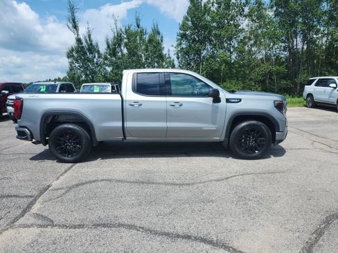 Used 2025 GMC Sierra 1500 Elevation AWD/4WD image 2