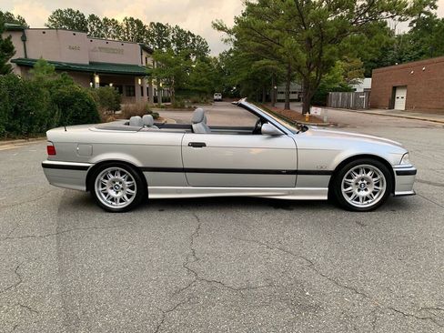 Used 1999 BMW M3 Convertible RWD image 18