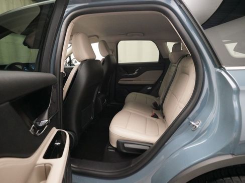 Used 2025 Lincoln Corsair Reserve w/ Towing Package image 16