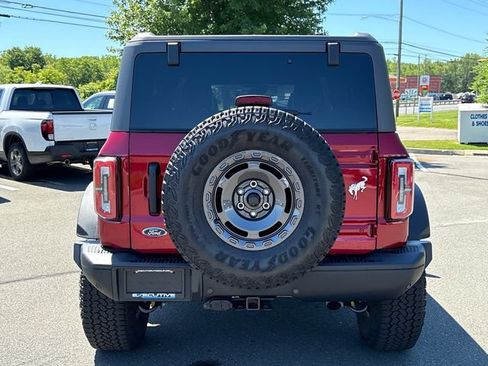 Used 2025 Ford Bronco Badlands w/ Sasquatch Package AWD/4WD image 3