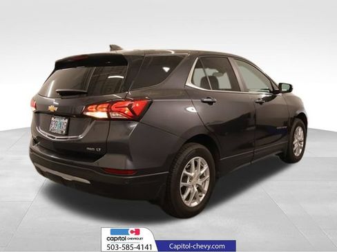 Used 2022 Chevrolet Equinox LT AWD/4WD image 2