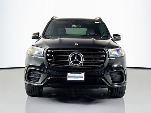 New 2026 Mercedes-Benz GLS 580 4MATIC image 2